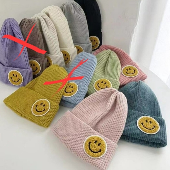 NWT Happy Face Black Beanie - Picture 8 of 8